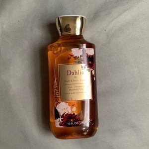 Dahlia Bath and Body works shower gel. Never used!!